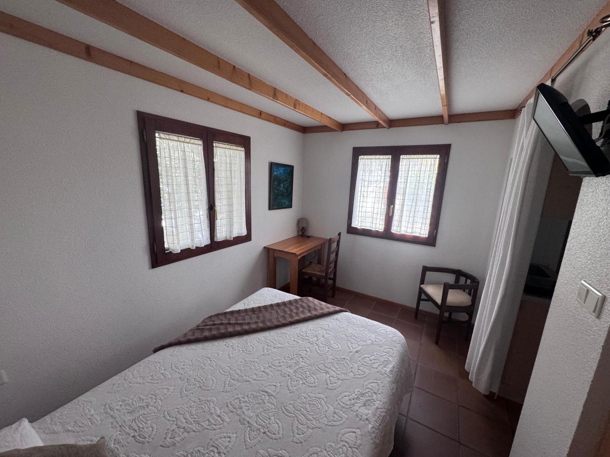 La Cerca Del Alcornoque Guest House Casas de Belvis Luaran gambar