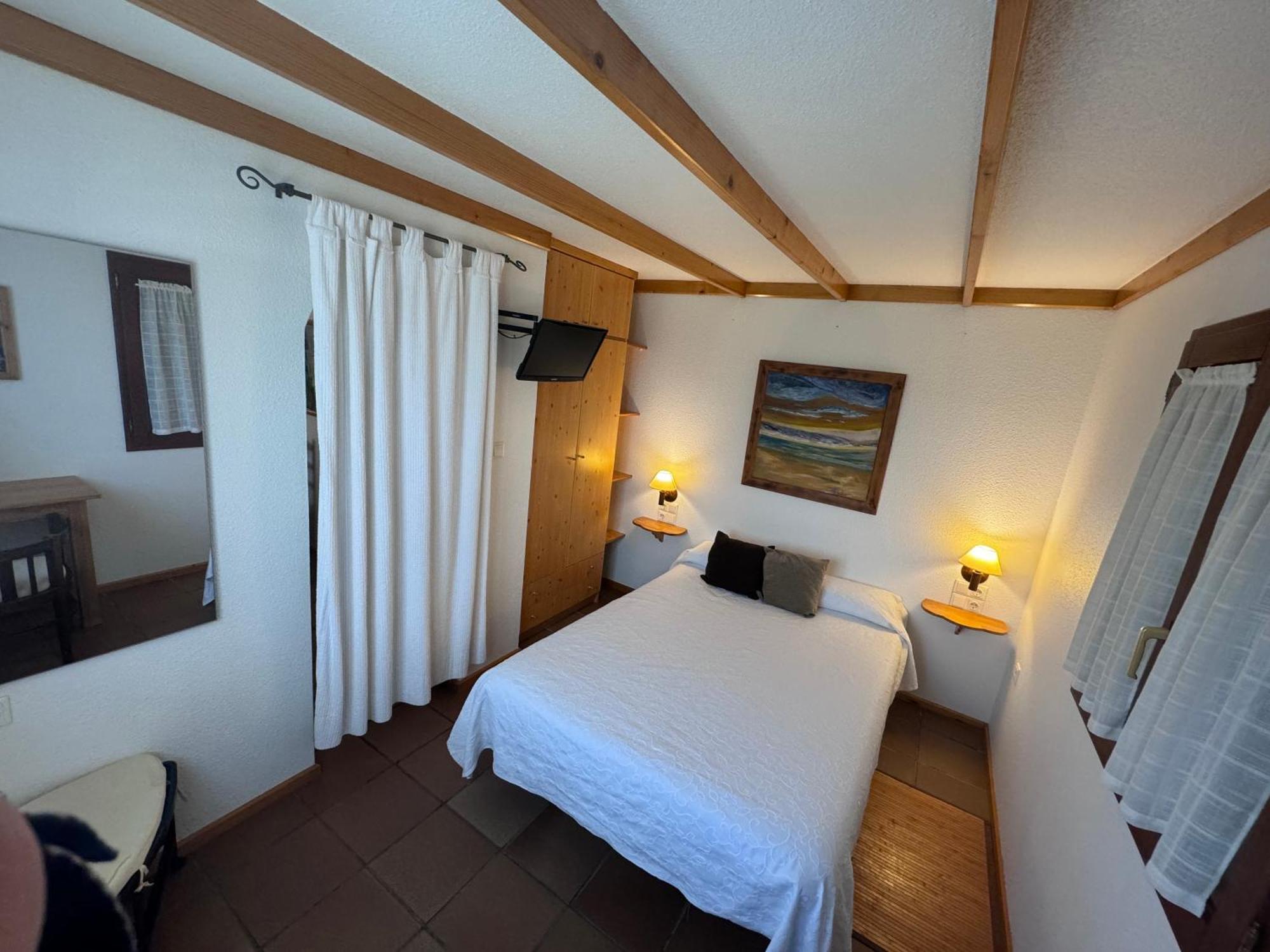 La Cerca Del Alcornoque Guest House Casas de Belvis Luaran gambar