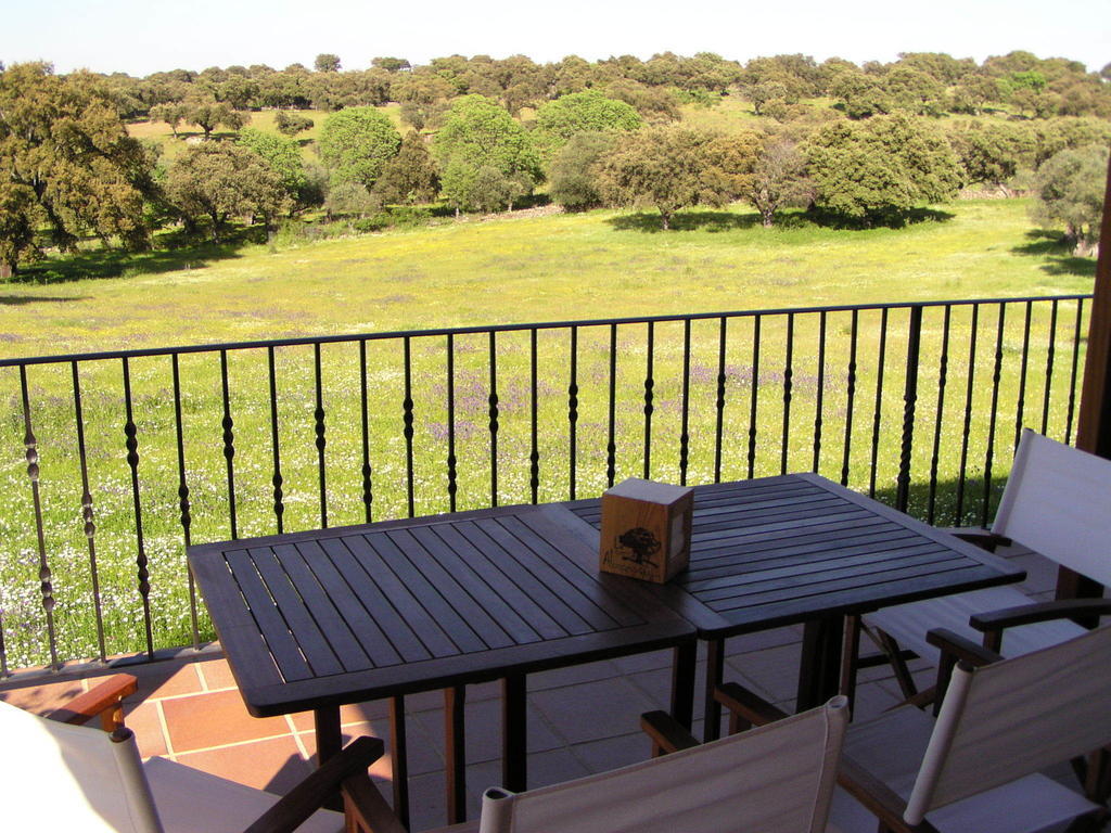 La Cerca Del Alcornoque Guest House Casas de Belvis Luaran gambar