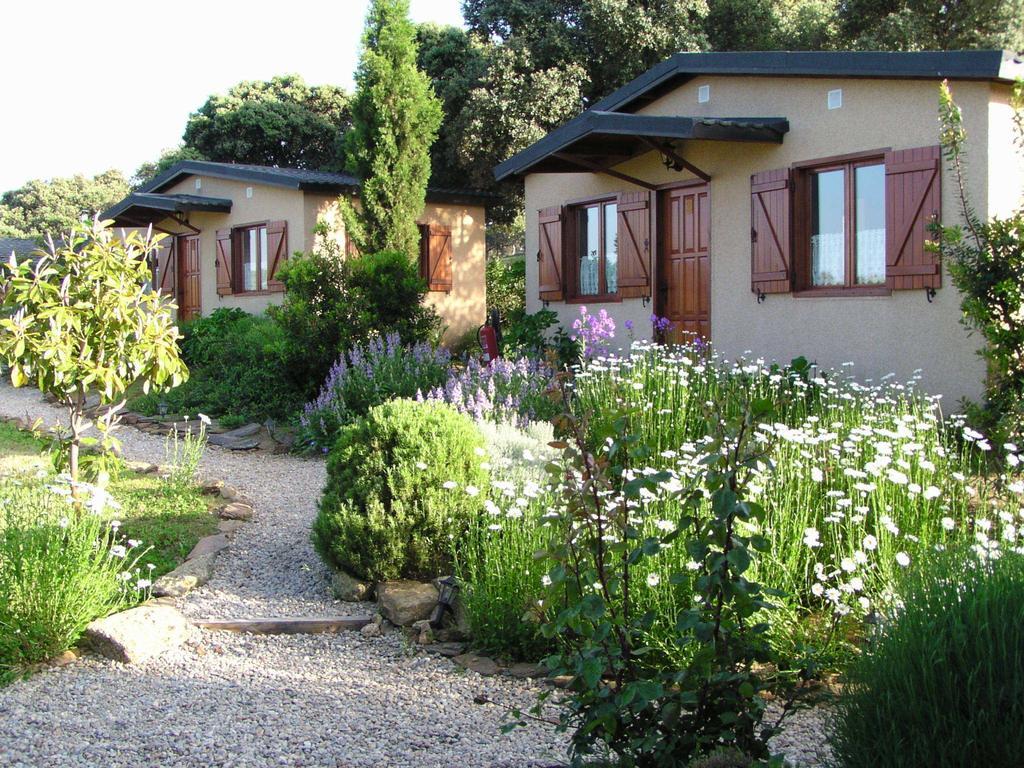 La Cerca Del Alcornoque Guest House Casas de Belvis Luaran gambar