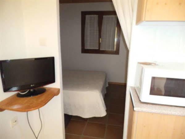 La Cerca Del Alcornoque Guest House Casas de Belvis Luaran gambar